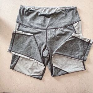 Z BYZella Gray Women's Athletic Cropped Leggings Size M